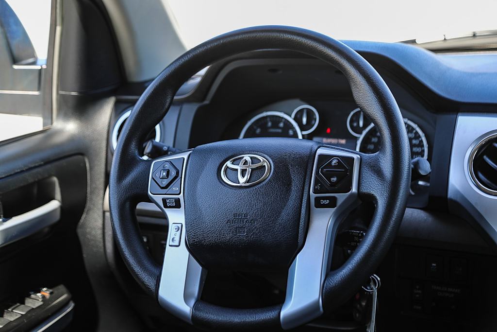 Thumbnail: 2017 Toyota Tundra - 8