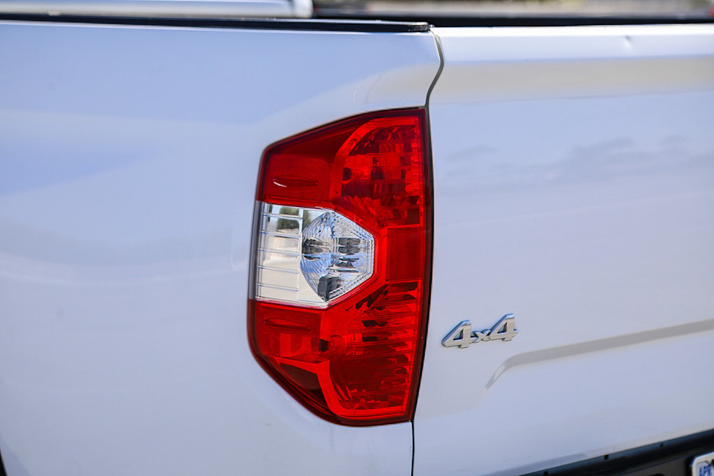 Thumbnail: 2017 Toyota Tundra - 19