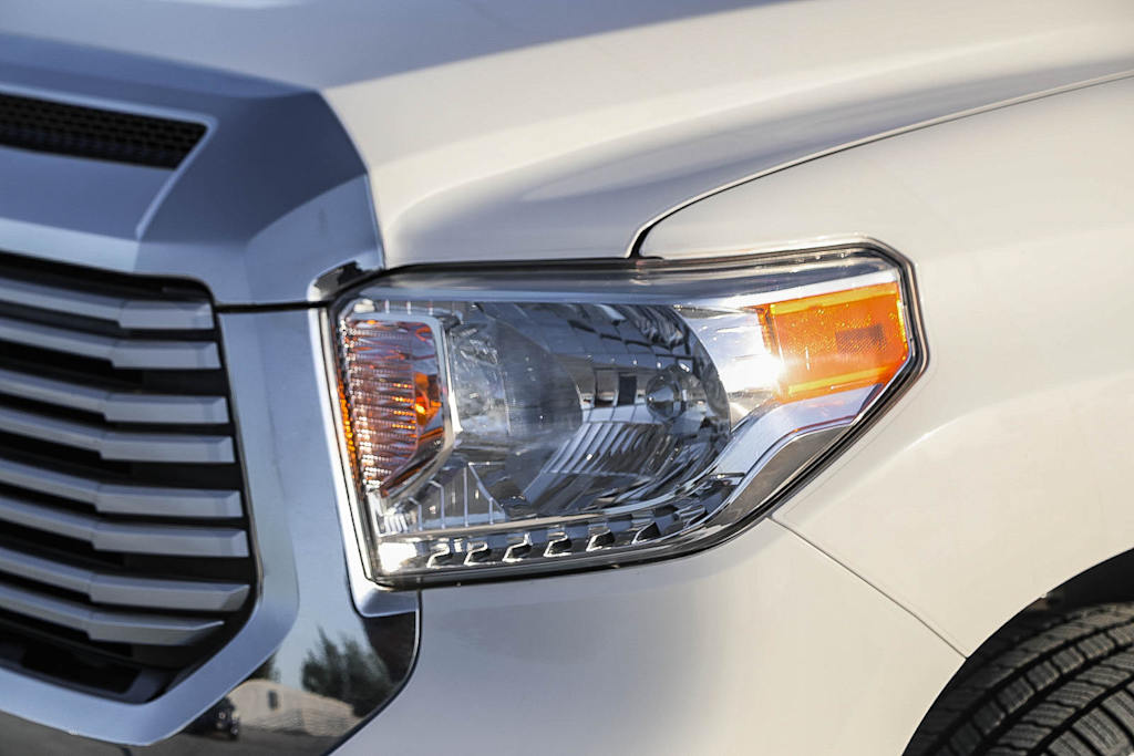 Thumbnail: 2017 Toyota Tundra - 19