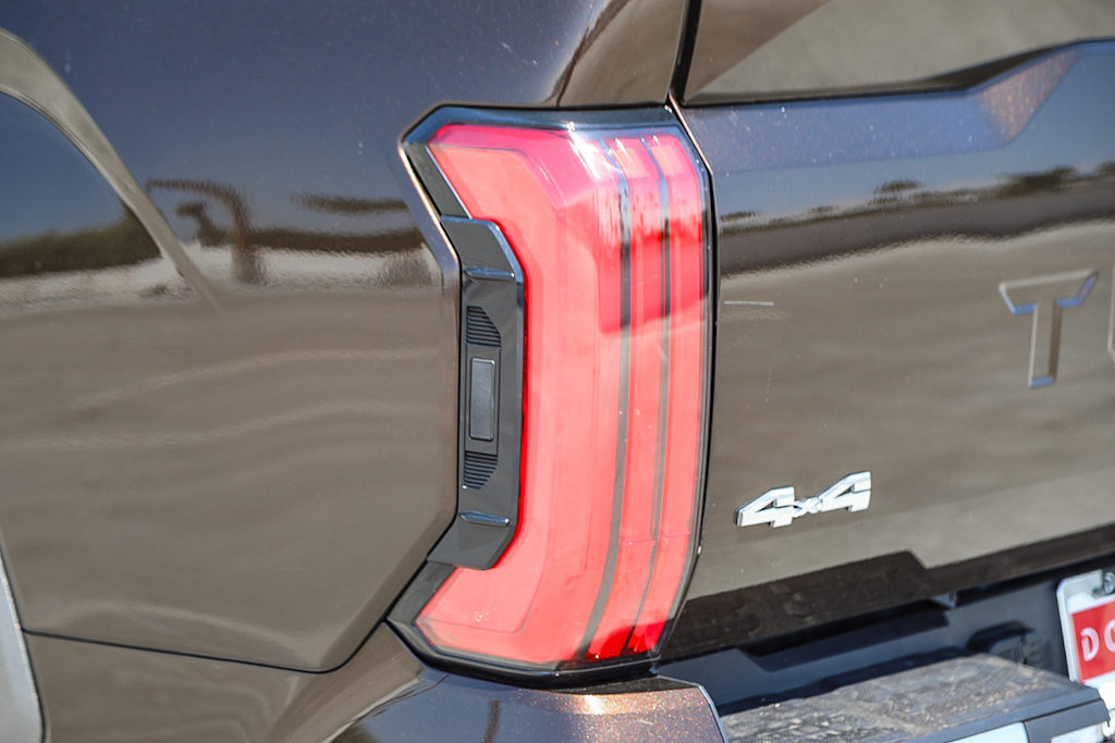 Thumbnail: 2024 Toyota Tundra - 21