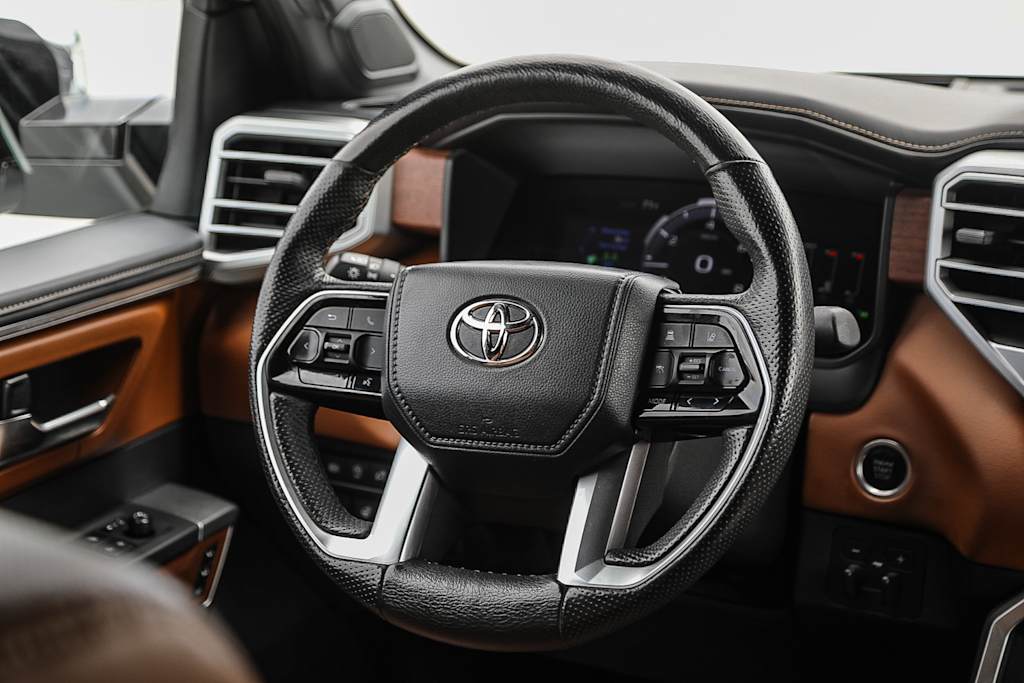 Thumbnail: 2022 Toyota Tundra - 12