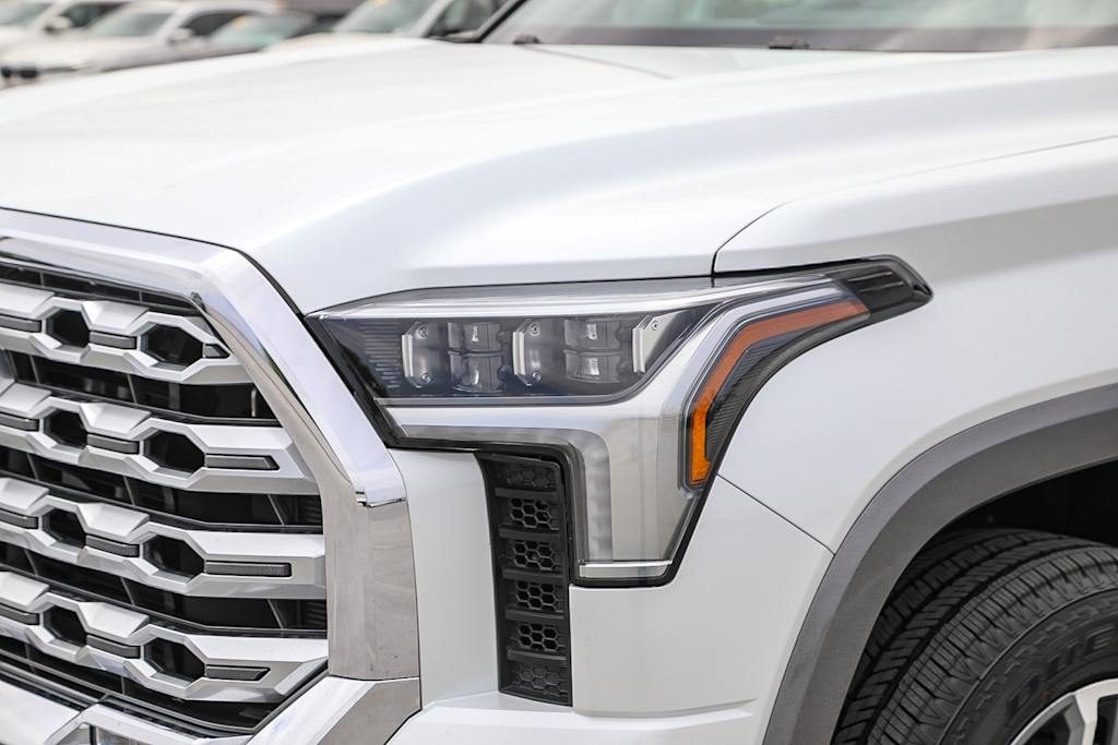 Thumbnail: 2022 Toyota Tundra - 20