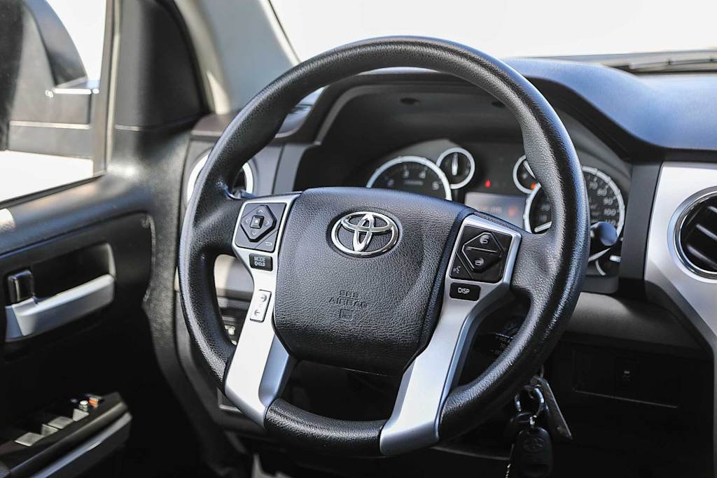 Thumbnail: 2017 Toyota Tundra - 12