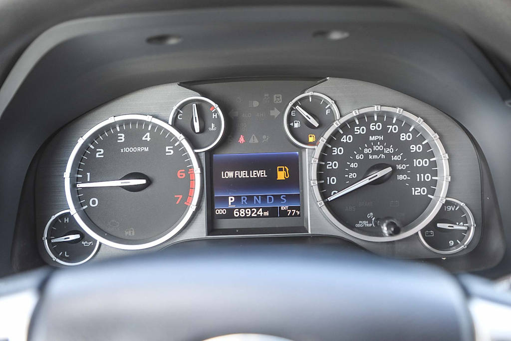 Thumbnail: 2017 Toyota Tundra - 15