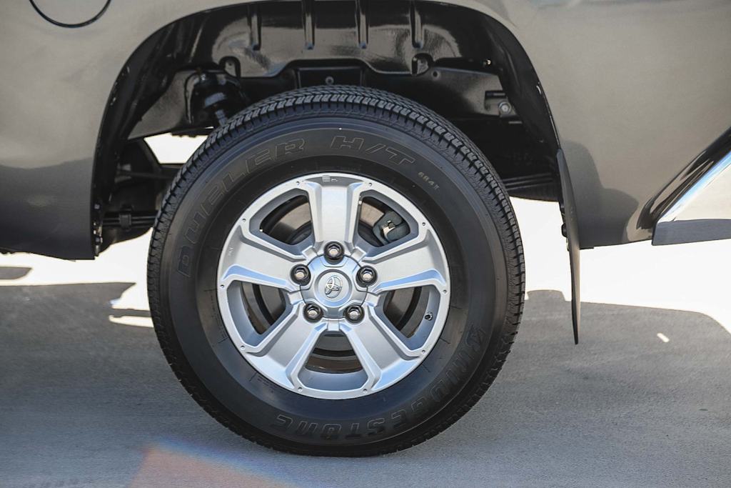 Thumbnail: 2017 Toyota Tundra - 21