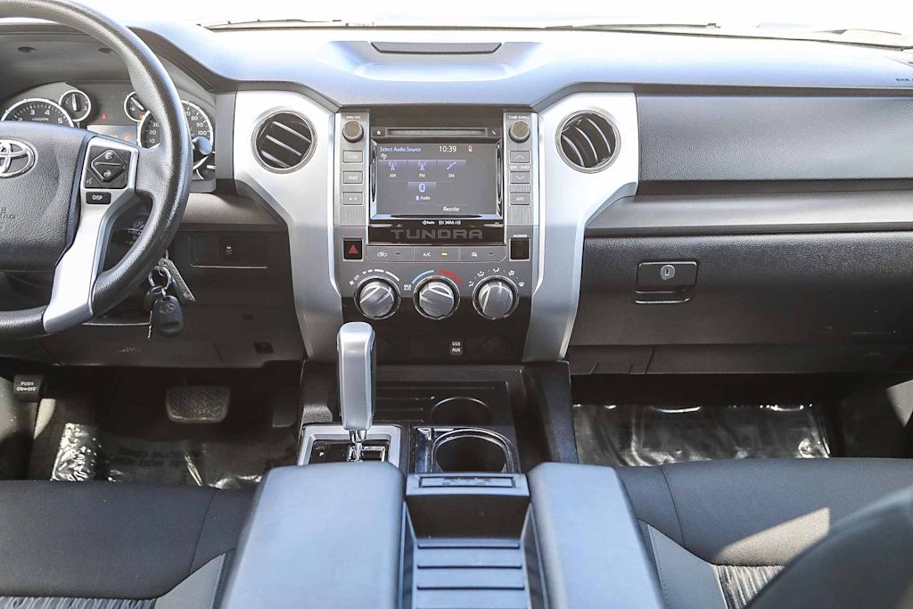 Thumbnail: 2017 Toyota Tundra - 8