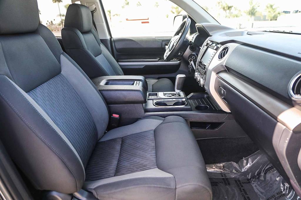 Thumbnail: 2017 Toyota Tundra - 9