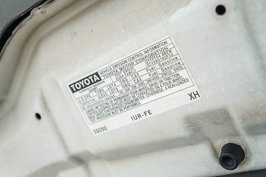 Thumbnail: 2016 Toyota Tundra - 16