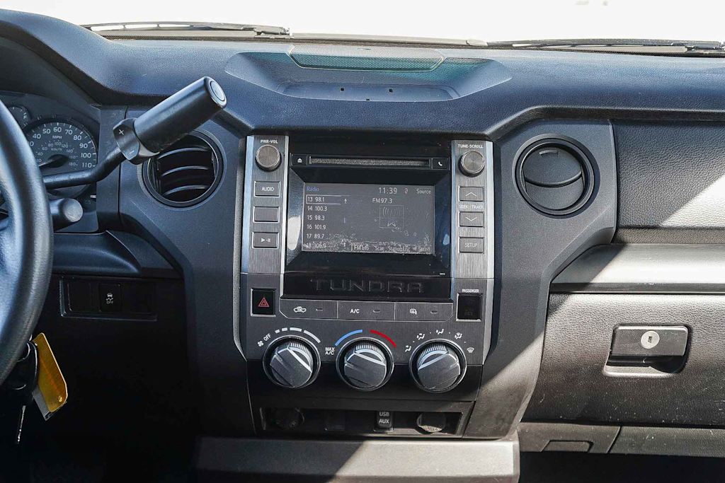 Thumbnail: 2016 Toyota Tundra - 13