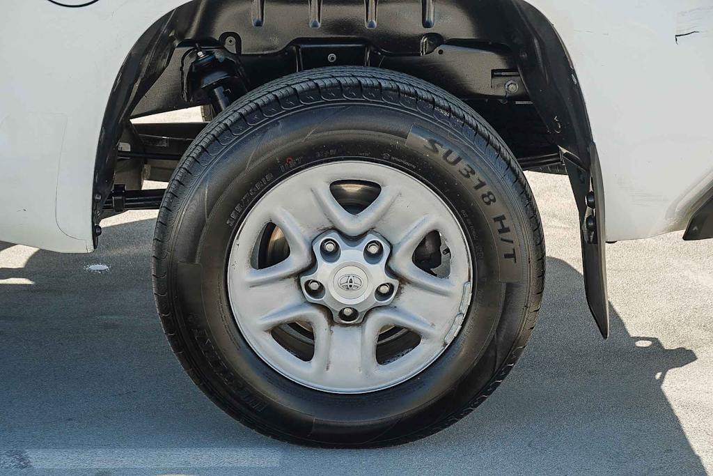 Thumbnail: 2016 Toyota Tundra - 21