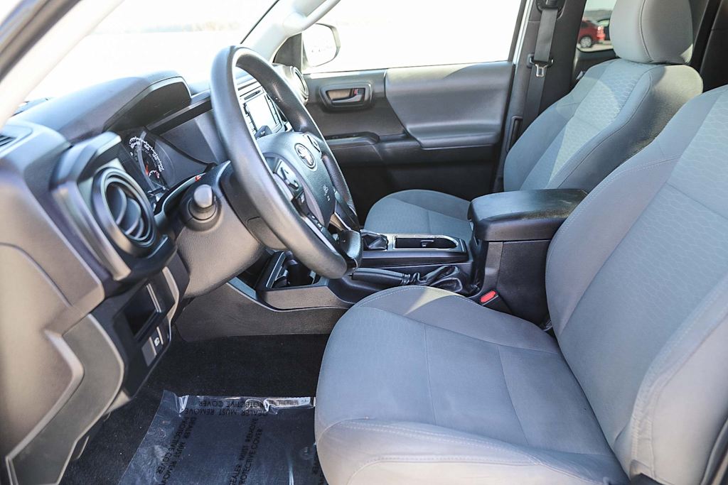 Thumbnail: 2018 Toyota Tacoma - 10