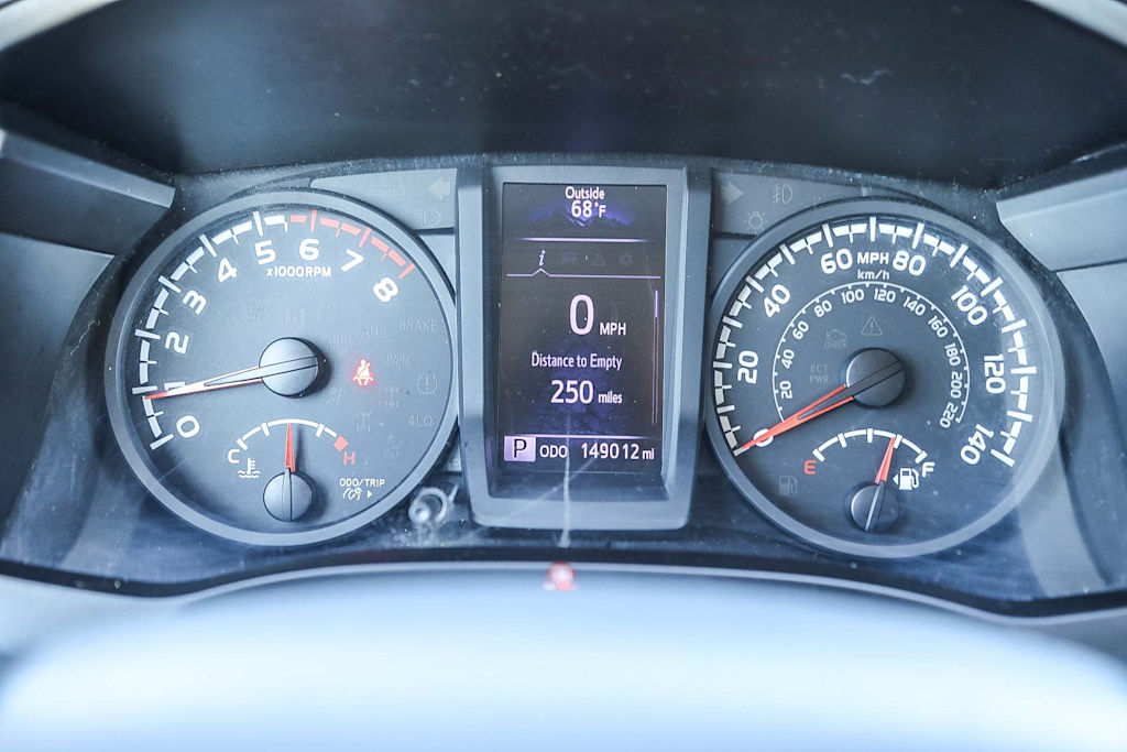 Thumbnail: 2018 Toyota Tacoma - 13