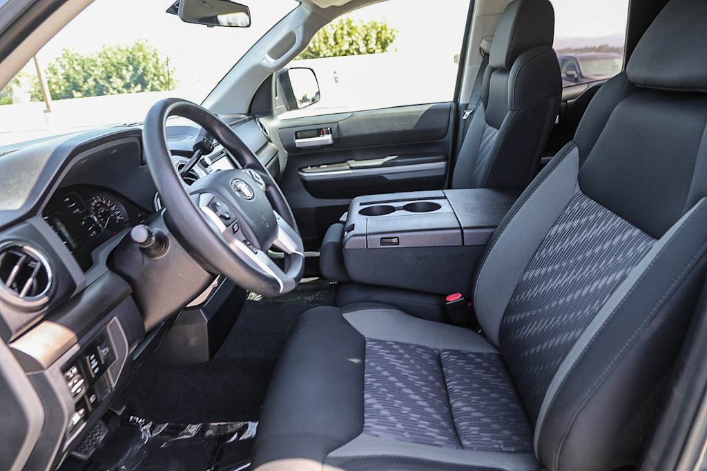 Thumbnail: 2018 Toyota Tundra - 10