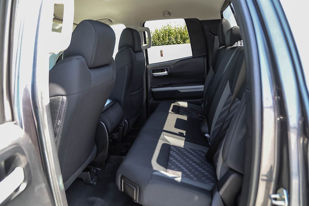 Thumbnail: 2018 Toyota Tundra - 11