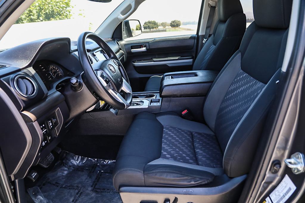 Thumbnail: 2021 Toyota Tundra - 10