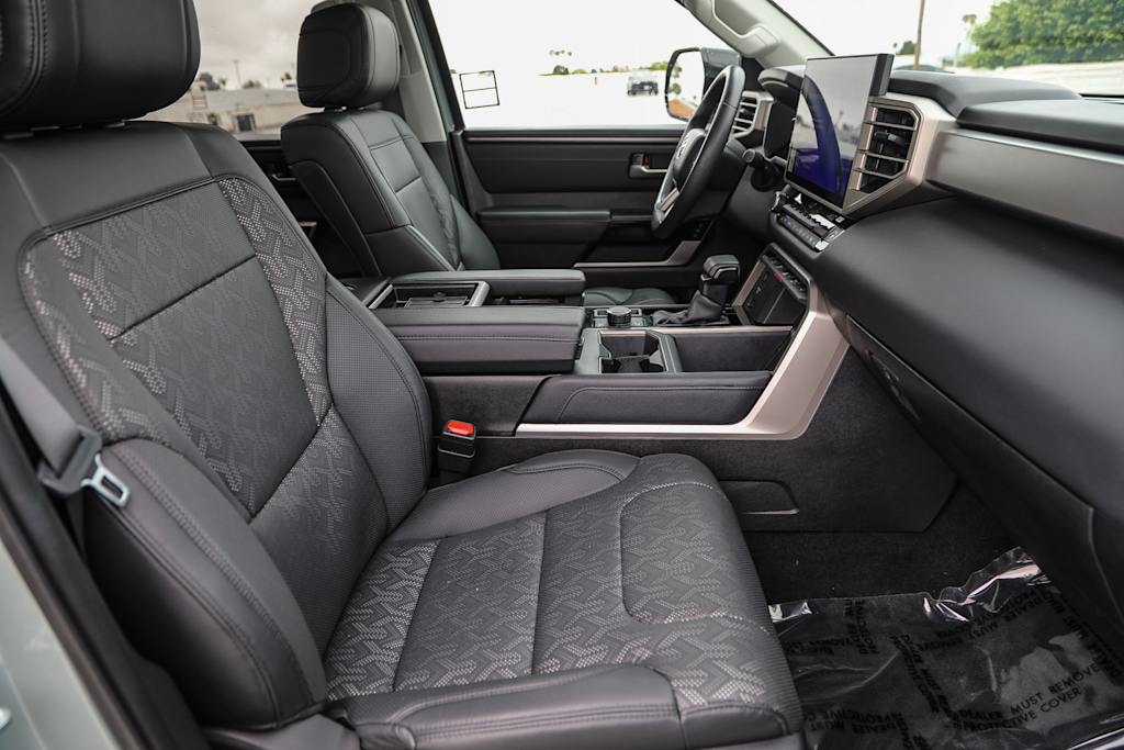 2024 Toyota Tundra Limited 8
