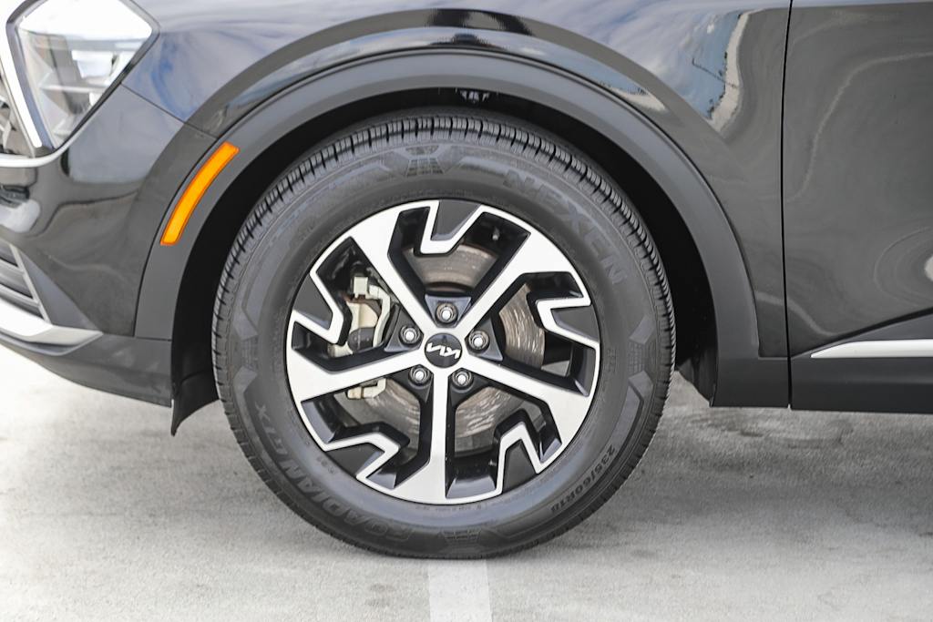 Thumbnail: 2023 Kia Sportage - 6