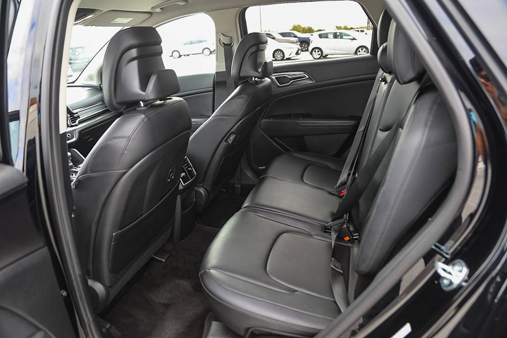 Thumbnail: 2023 Kia Sportage - 11