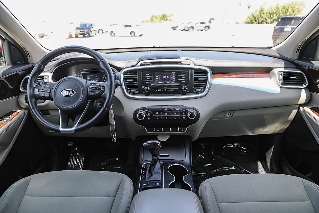 Thumbnail: 2016 Kia Sorento - 2