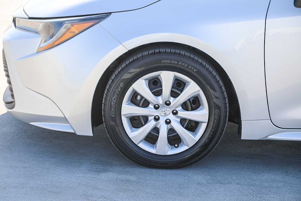 Thumbnail: 2023 Toyota Corolla - 6