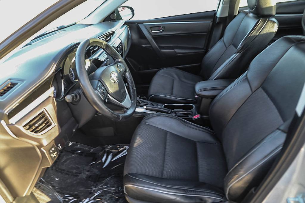 Thumbnail: 2015 Toyota Corolla - 10