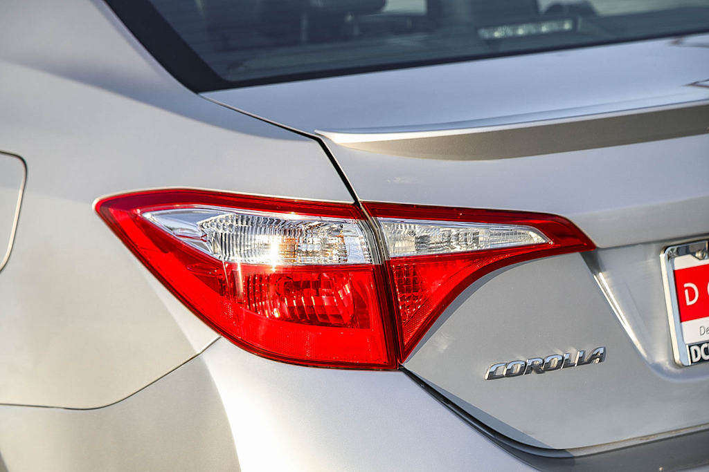 Thumbnail: 2015 Toyota Corolla - 20