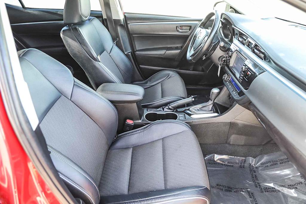 Thumbnail: 2015 Toyota Corolla - 9