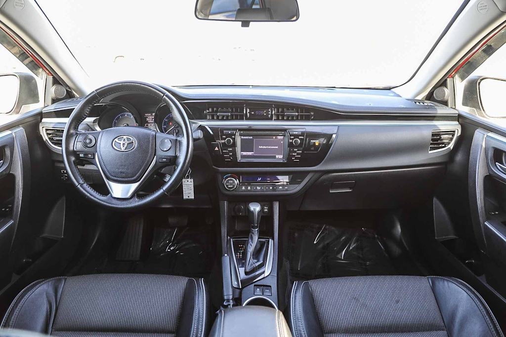 Thumbnail: 2015 Toyota Corolla - 2