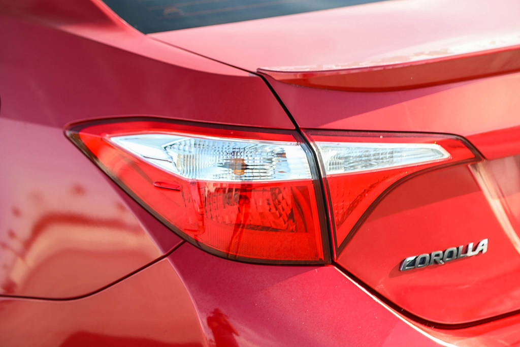 Thumbnail: 2015 Toyota Corolla - 20