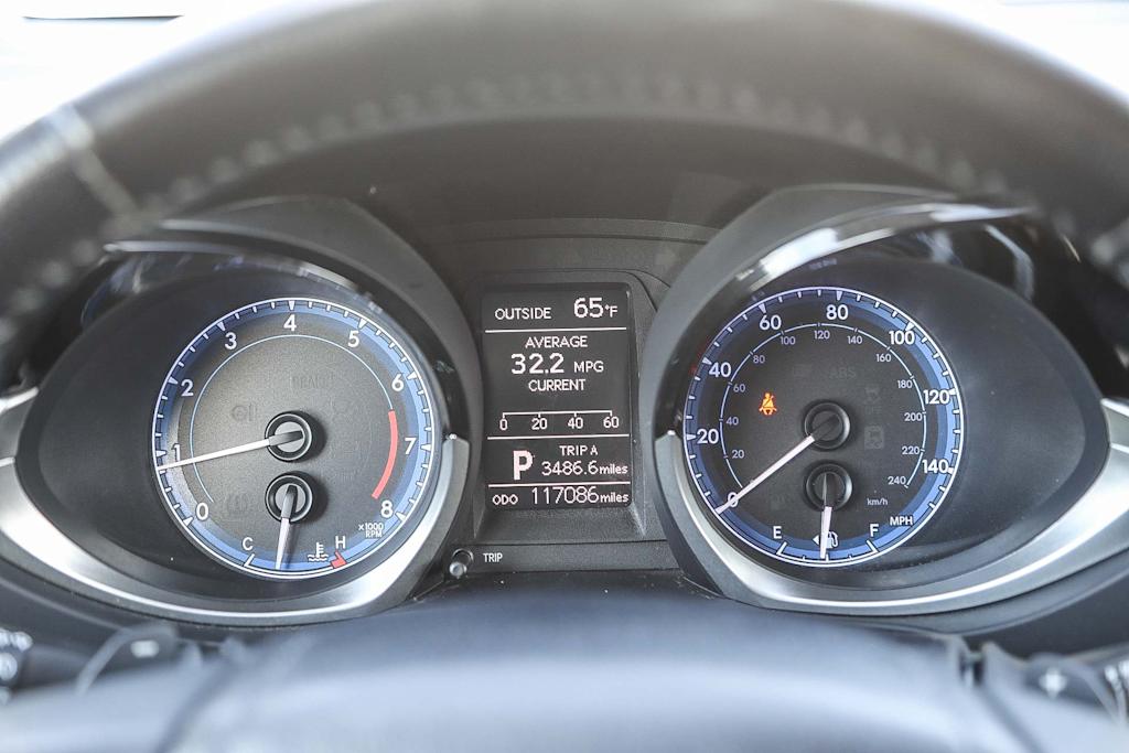 Thumbnail: 2015 Toyota Corolla - 15