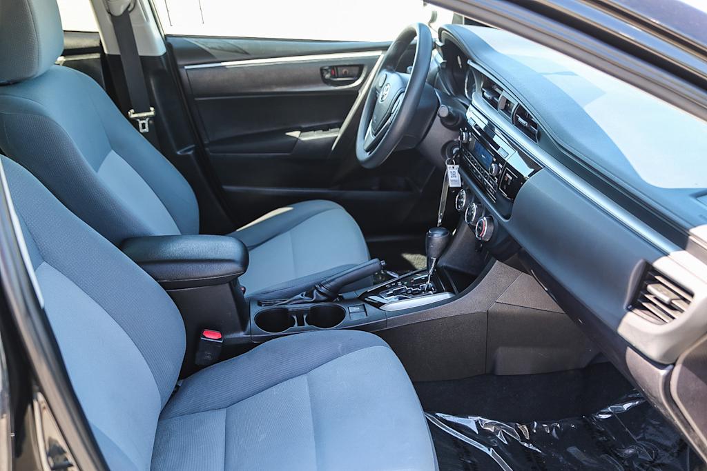 Thumbnail: 2015 Toyota Corolla - 9