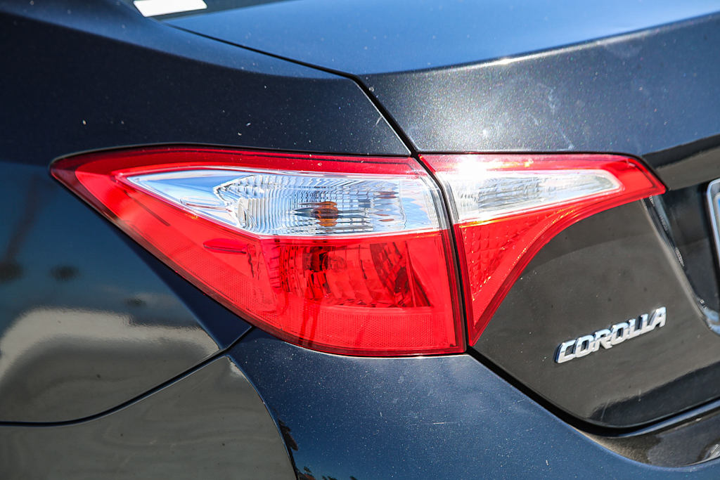 Thumbnail: 2015 Toyota Corolla - 21