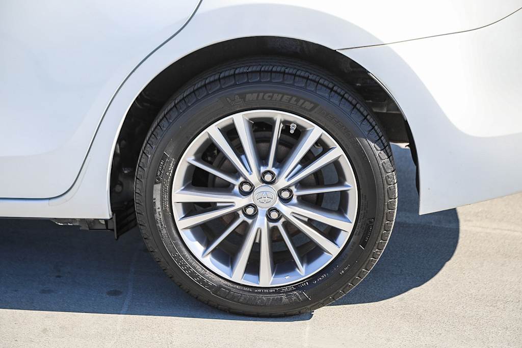 Thumbnail: 2015 Toyota Corolla - 22