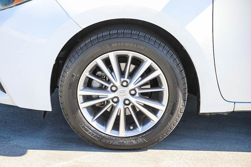 Thumbnail: 2015 Toyota Corolla - 6