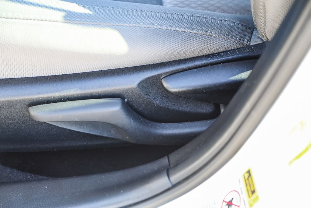 Thumbnail: 2015 Toyota Corolla - 23