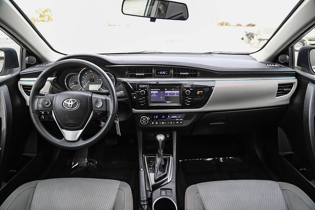 2016 Toyota Corolla LE 2