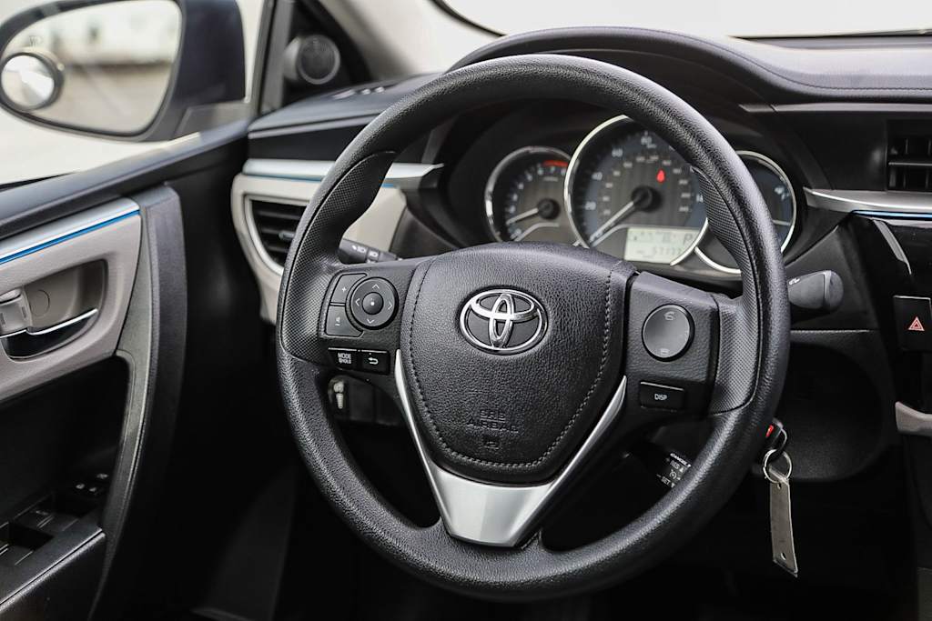 2016 Toyota Corolla LE 12