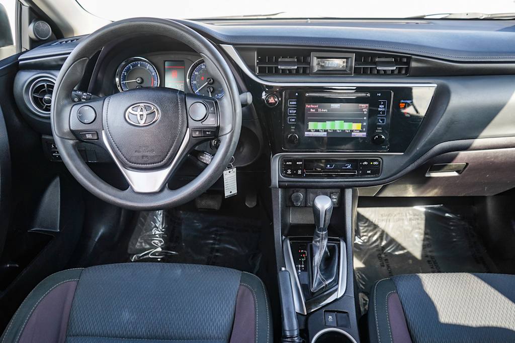 2018 Toyota Corolla LE 2