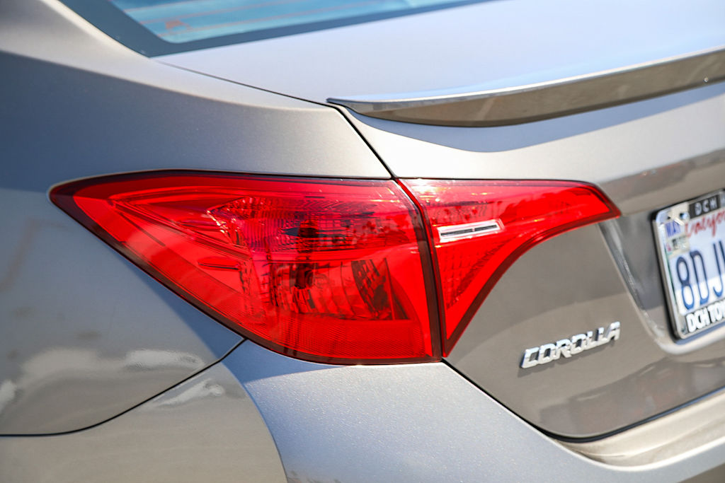 Thumbnail: 2018 Toyota Corolla - 20