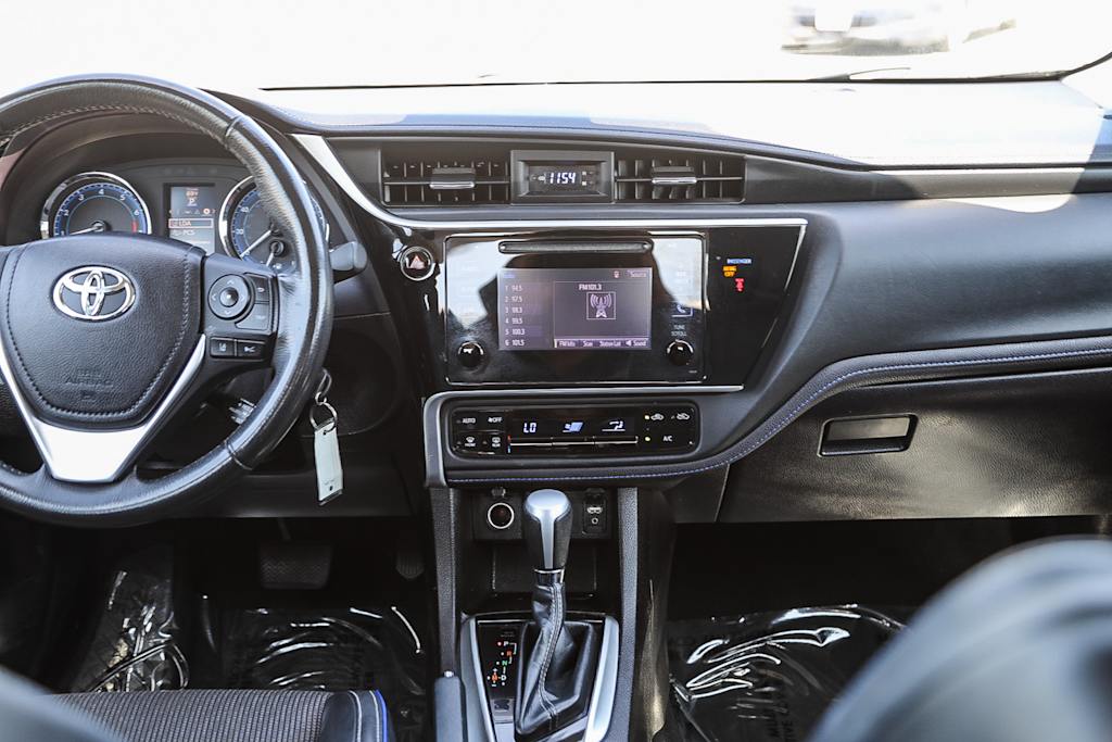 Thumbnail: 2018 Toyota Corolla - 8
