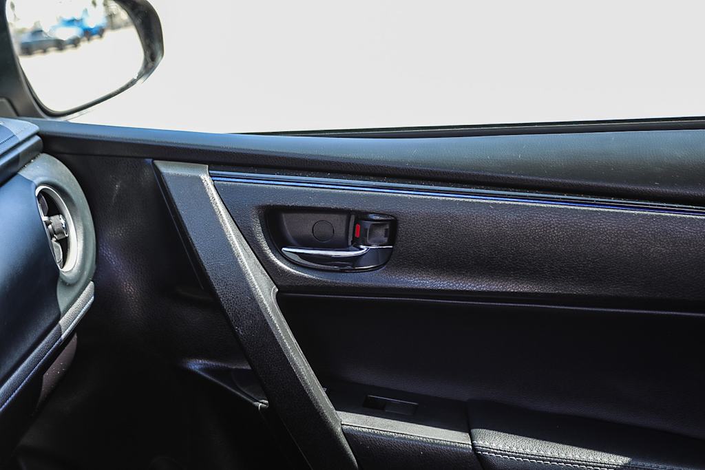 Thumbnail: 2018 Toyota Corolla - 23