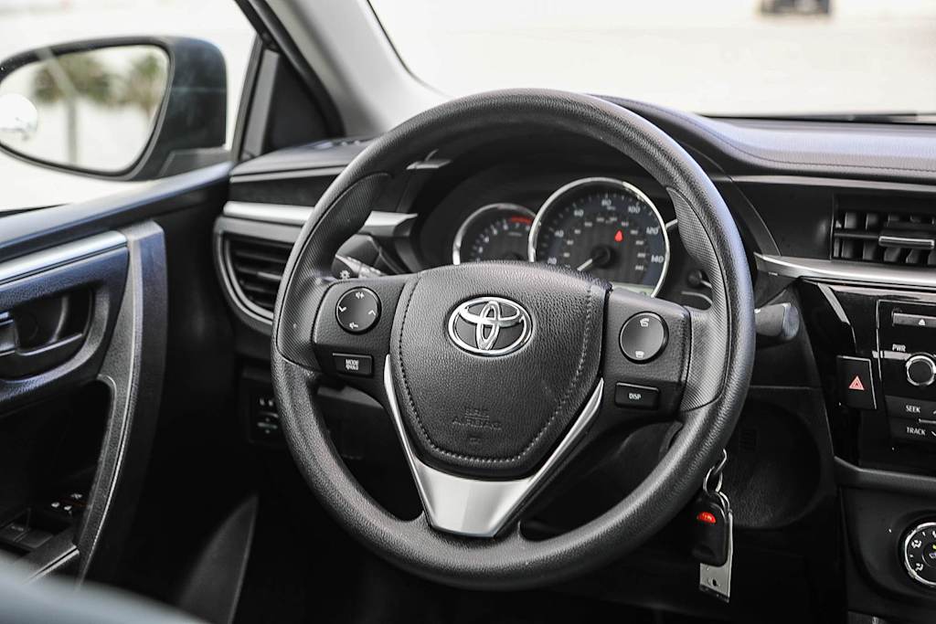 Thumbnail: 2015 Toyota Corolla - 12