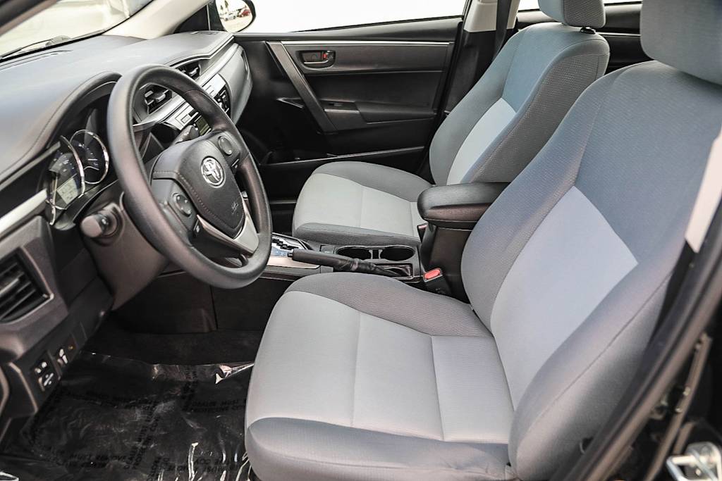 Thumbnail: 2015 Toyota Corolla - 10