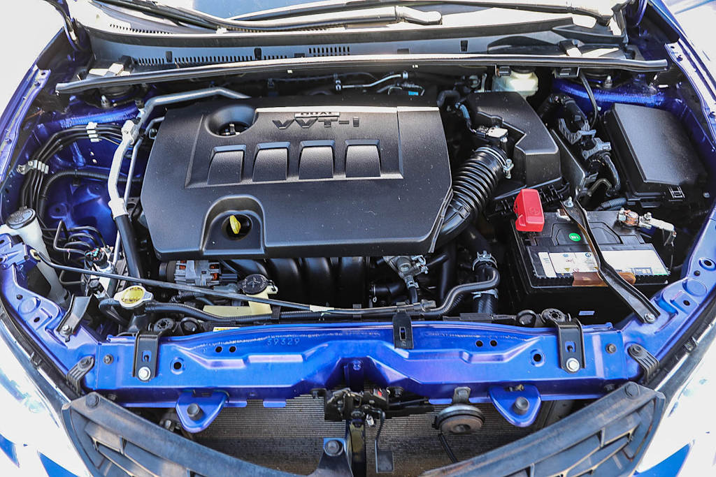 Thumbnail: 2015 Toyota Corolla - 8