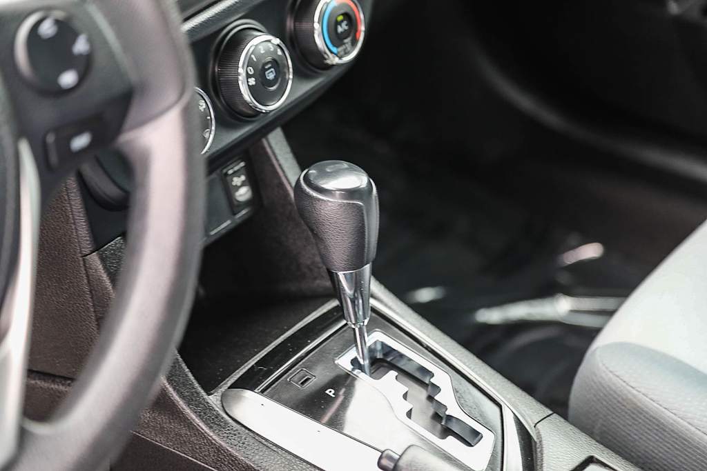 Thumbnail: 2016 Toyota Corolla - 14
