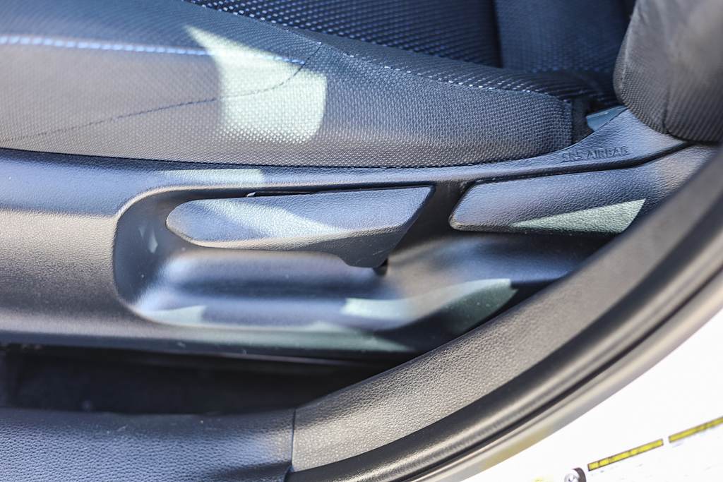 Thumbnail: 2021 Toyota Corolla - 22