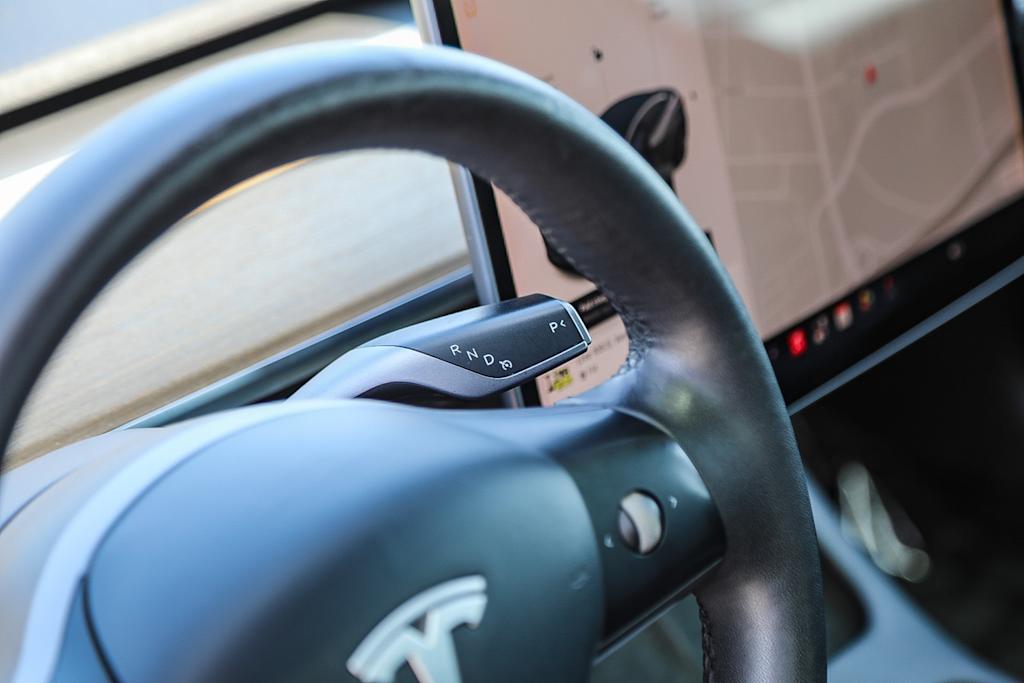 Thumbnail: 2021 Tesla Model 3 - 21