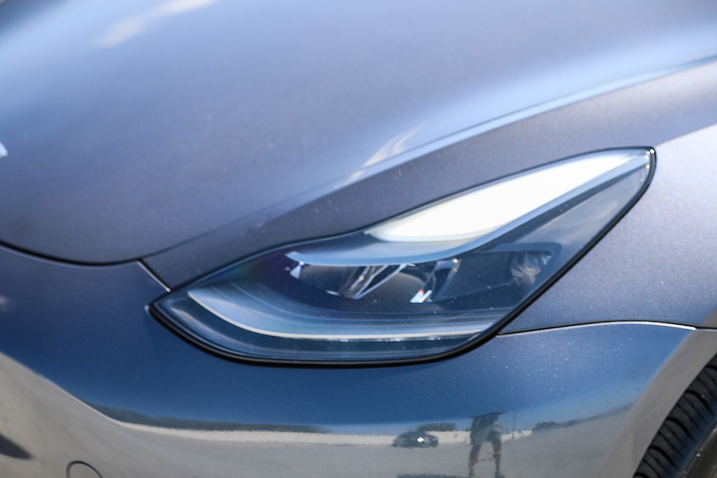 Thumbnail: 2021 Tesla Model 3 - 17
