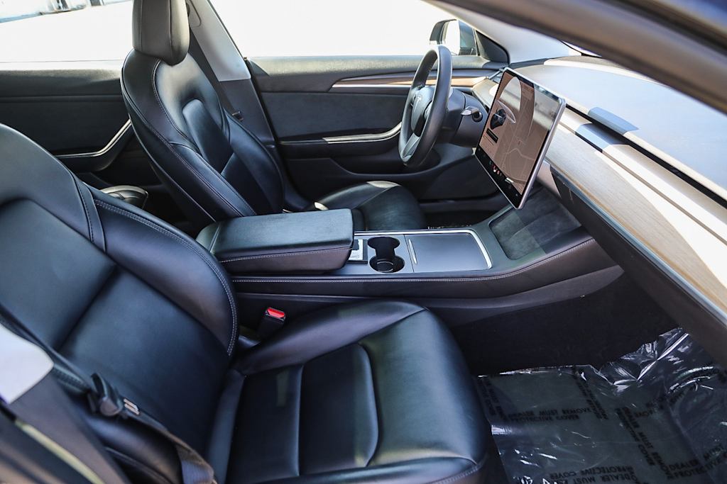 Thumbnail: 2021 Tesla Model 3 - 8