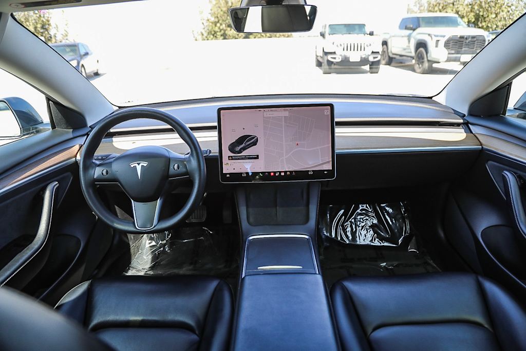 Thumbnail: 2021 Tesla Model 3 - 2